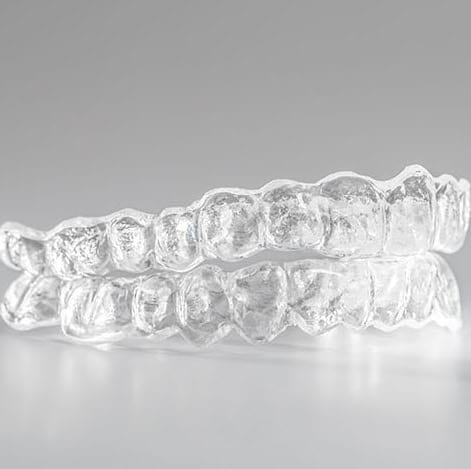 Invisible aligners Indianapolis, IN to straighten teeth